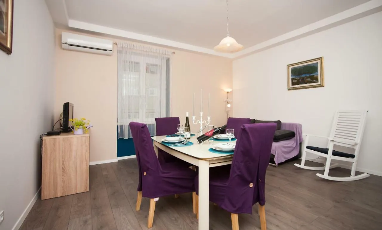 Apartment Simone Split